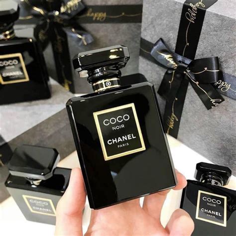 chanel coco đen|chanel hoa coco noir.